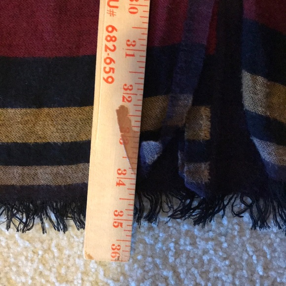 Loft strip long cozy comforting shawl sewn sides - Picture 13 of 13